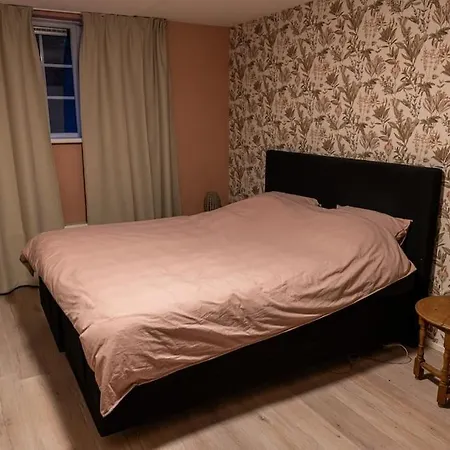 Holiday home Ruim Met Open Haard & Tuin - Putten, Veluwe *
