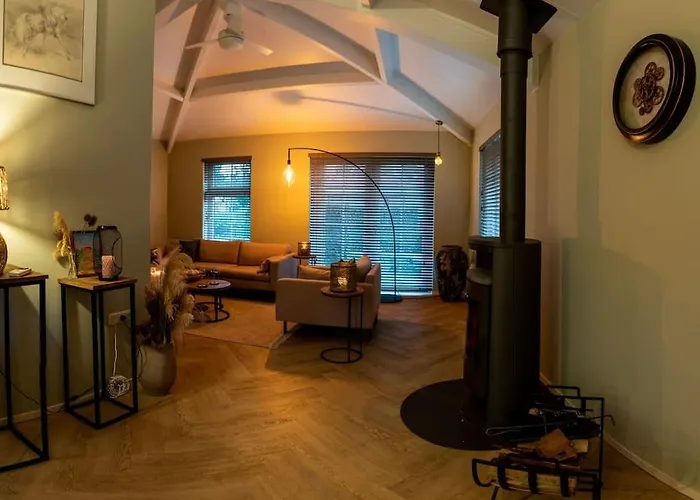 Semesterbostad Ruim Met Mooie Tuin Op De Veluwe