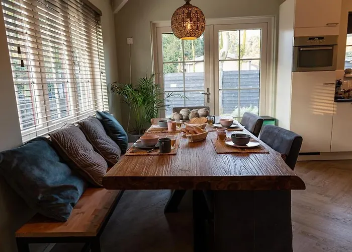 Semesterbostad Ruim Met Mooie Tuin Op De Veluwe Putten