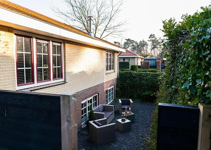 Ruim Met Mooie Tuin Op De Veluwe *