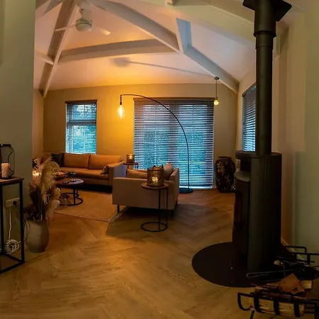 Ferienhaus Ruim Met Mooie Tuin Op De Veluwe