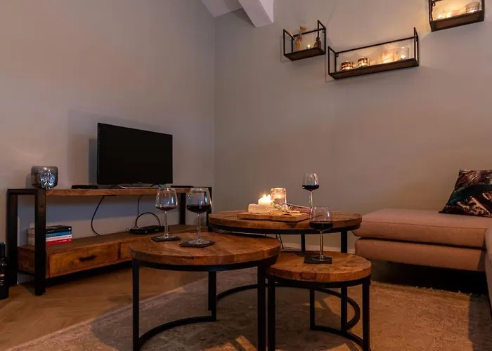 Ruim Met Mooie Tuin Op De Veluwe * 푸텐